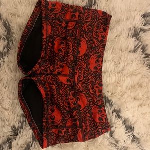 Fleo skull shorts
